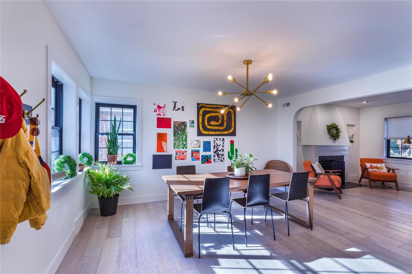 6632 Bancroft