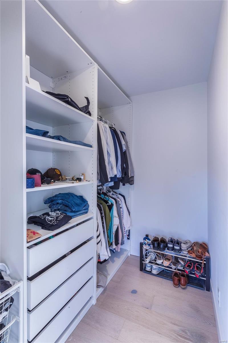6632 Bancroft