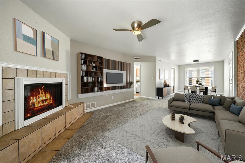 1966 Hunting Lake Court Unit: 302