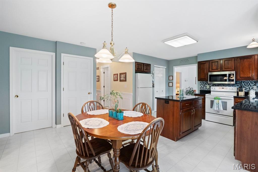 2138 Cliff Cave Crossing Court