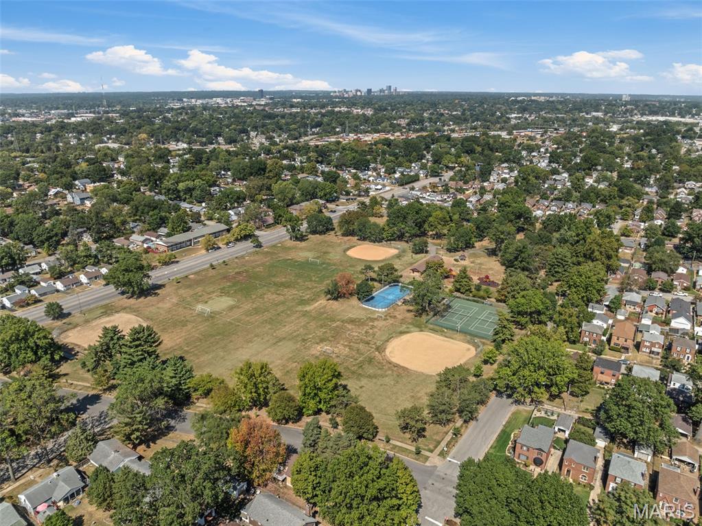 6634 Lindenwood Place