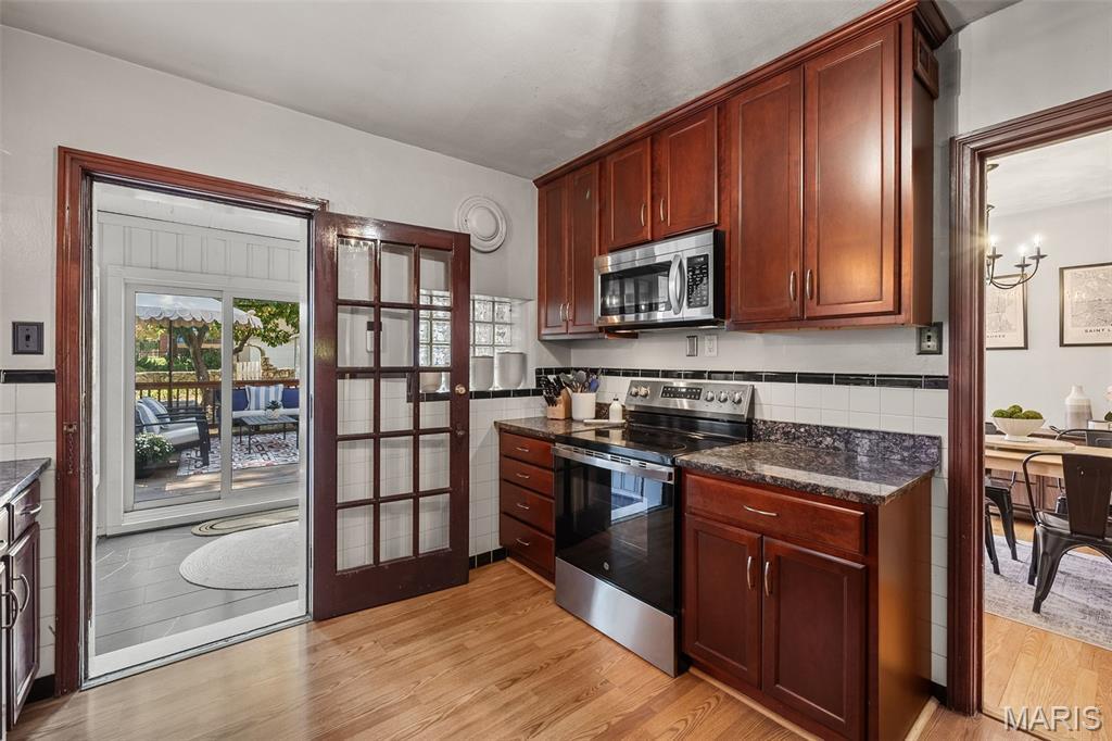 6634 Lindenwood Place