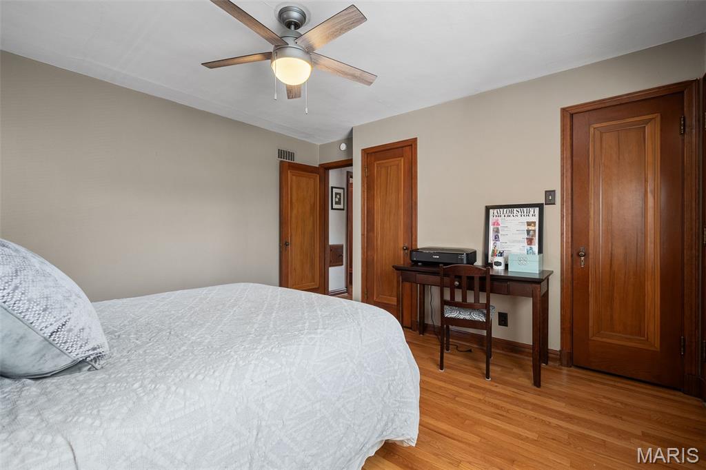 6634 Lindenwood Place