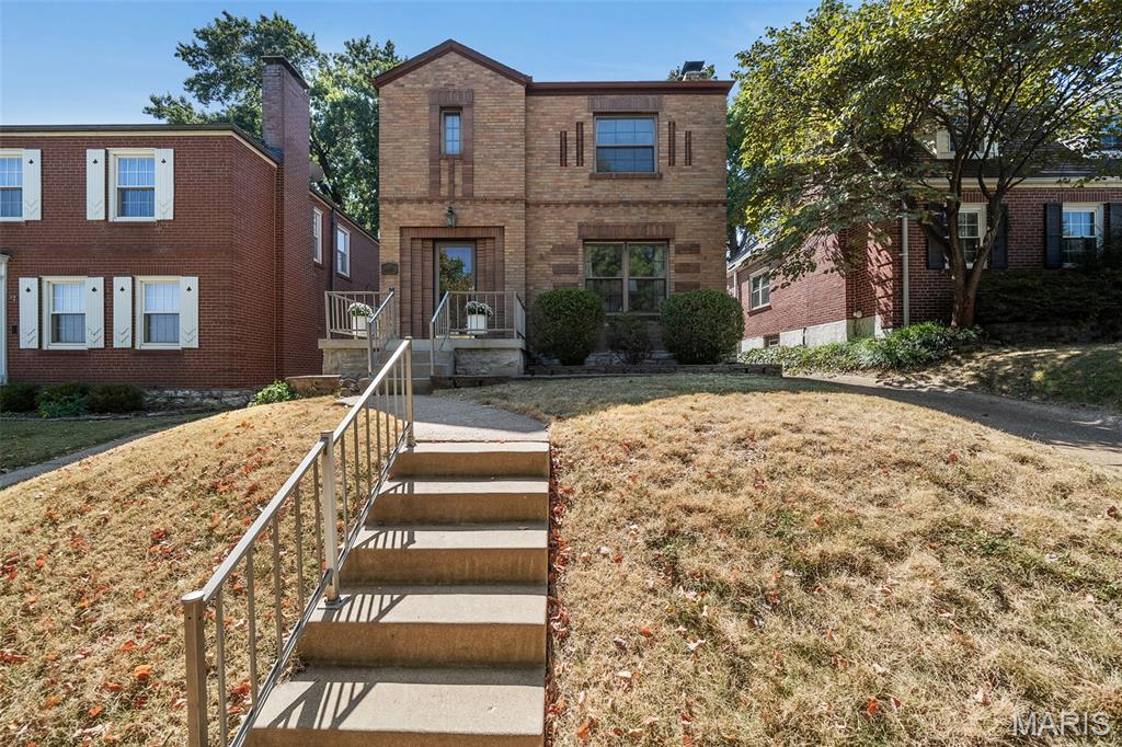 6634 Lindenwood Place