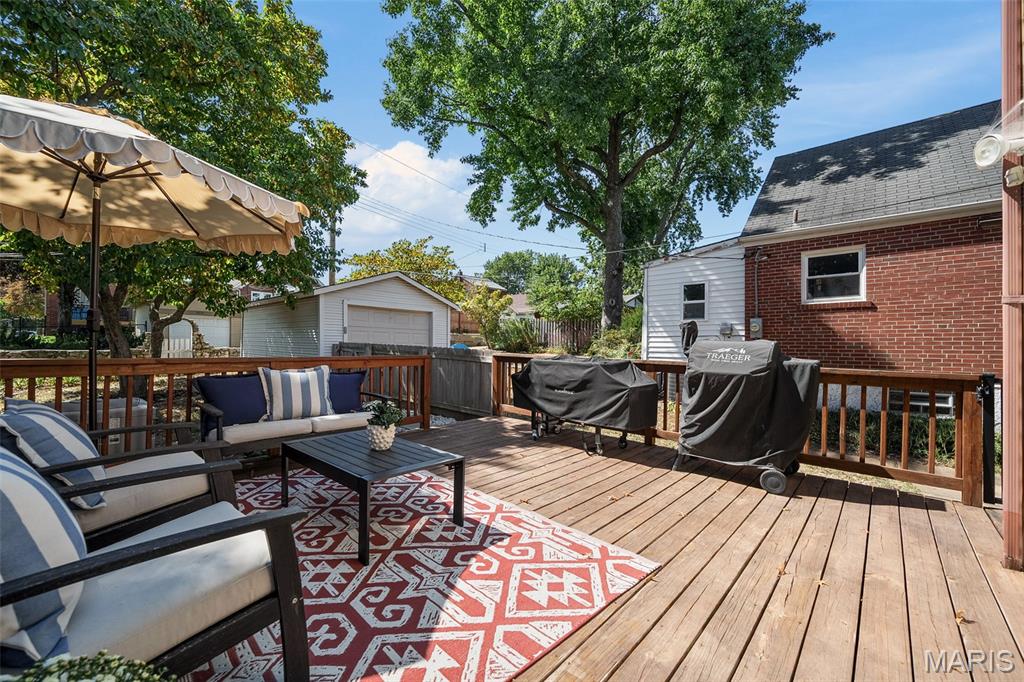 6634 Lindenwood Place