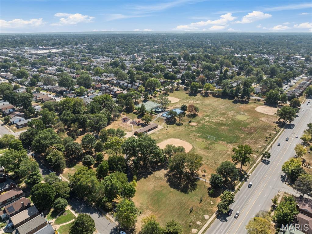 6634 Lindenwood Place