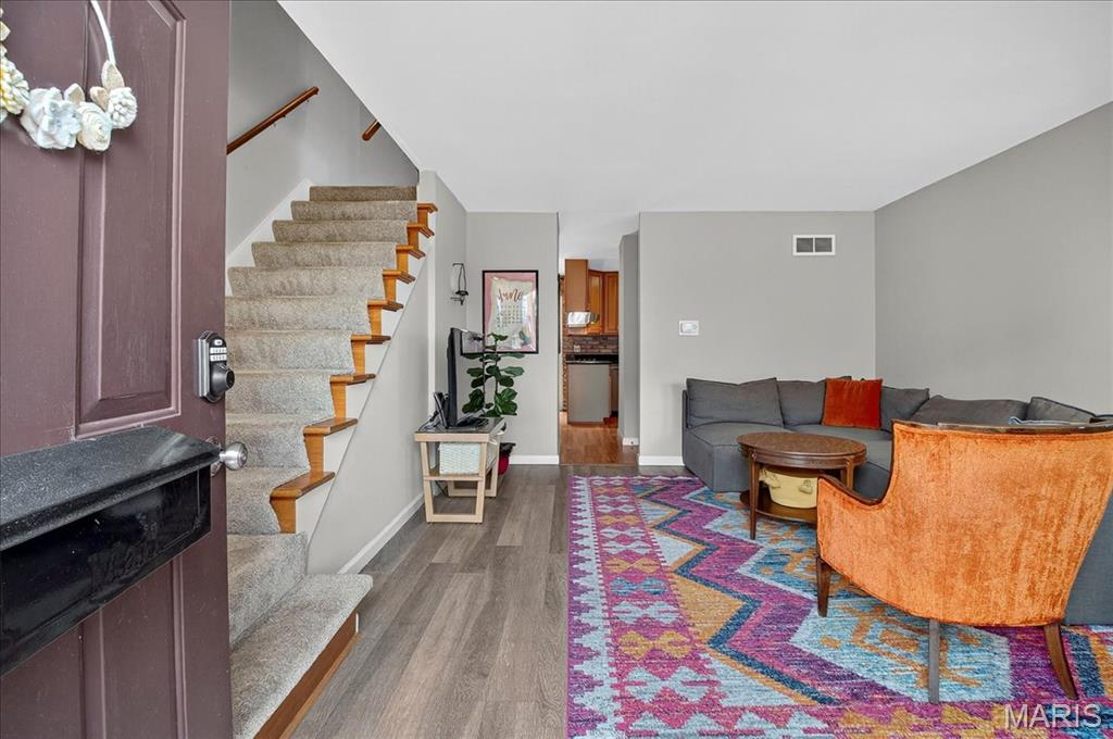 7910 Royal Arms Court