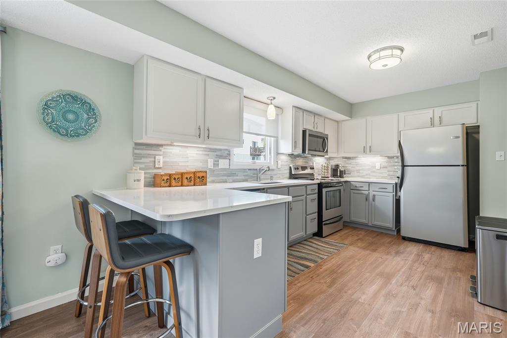 511 River Forest Drive