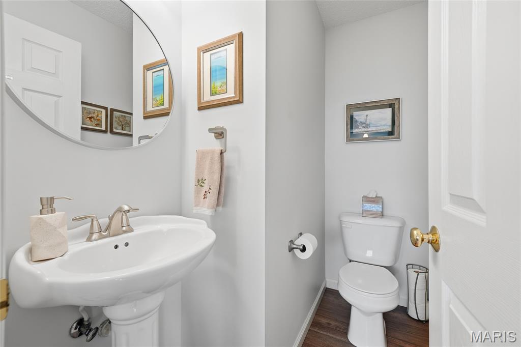 511 River Forest Drive
