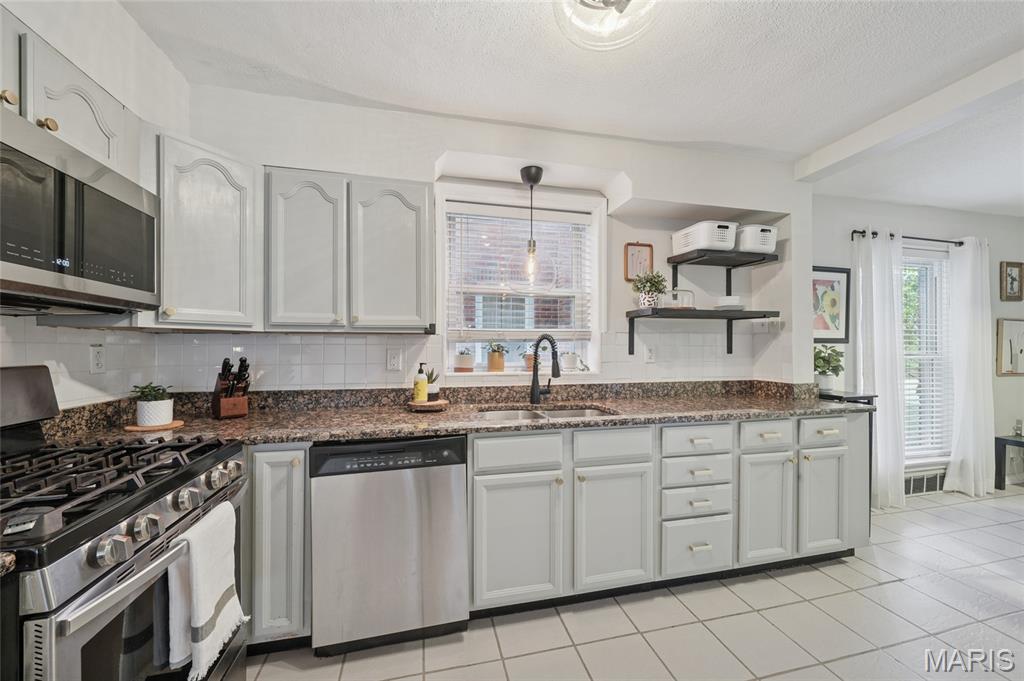 7712 Stanford Avenue