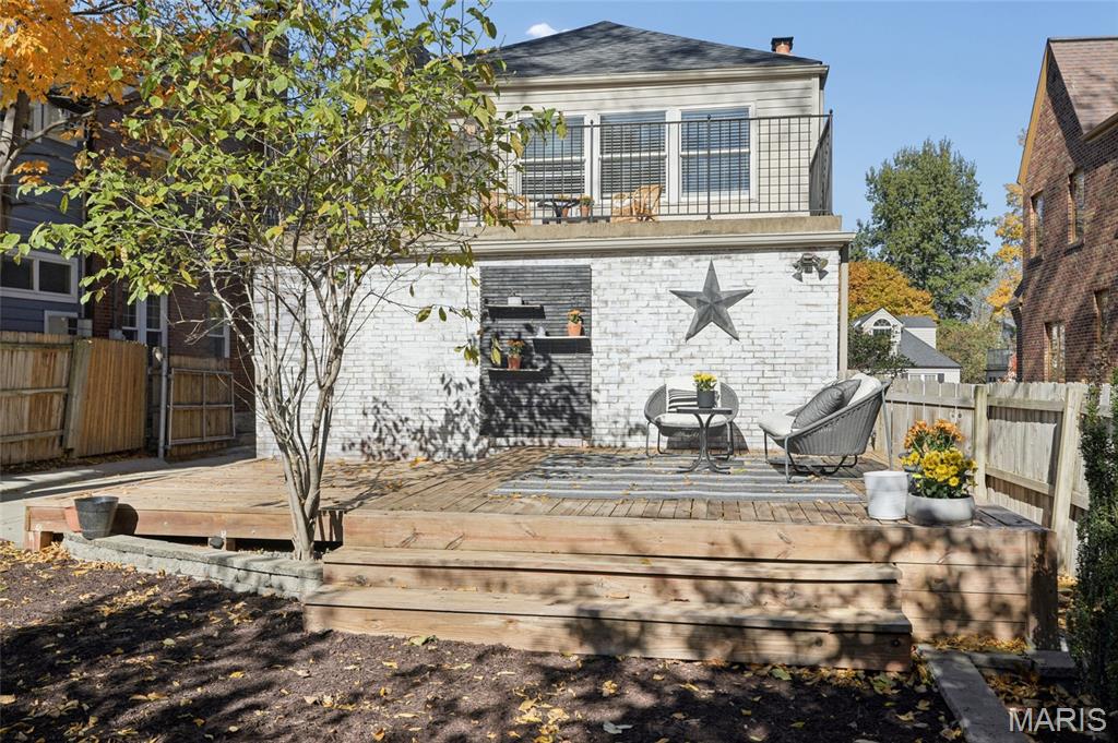 7712 Stanford Avenue