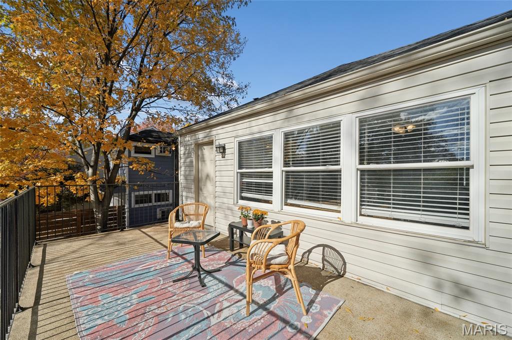 7712 Stanford Avenue