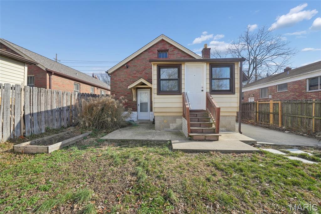 1105 N North & South Road