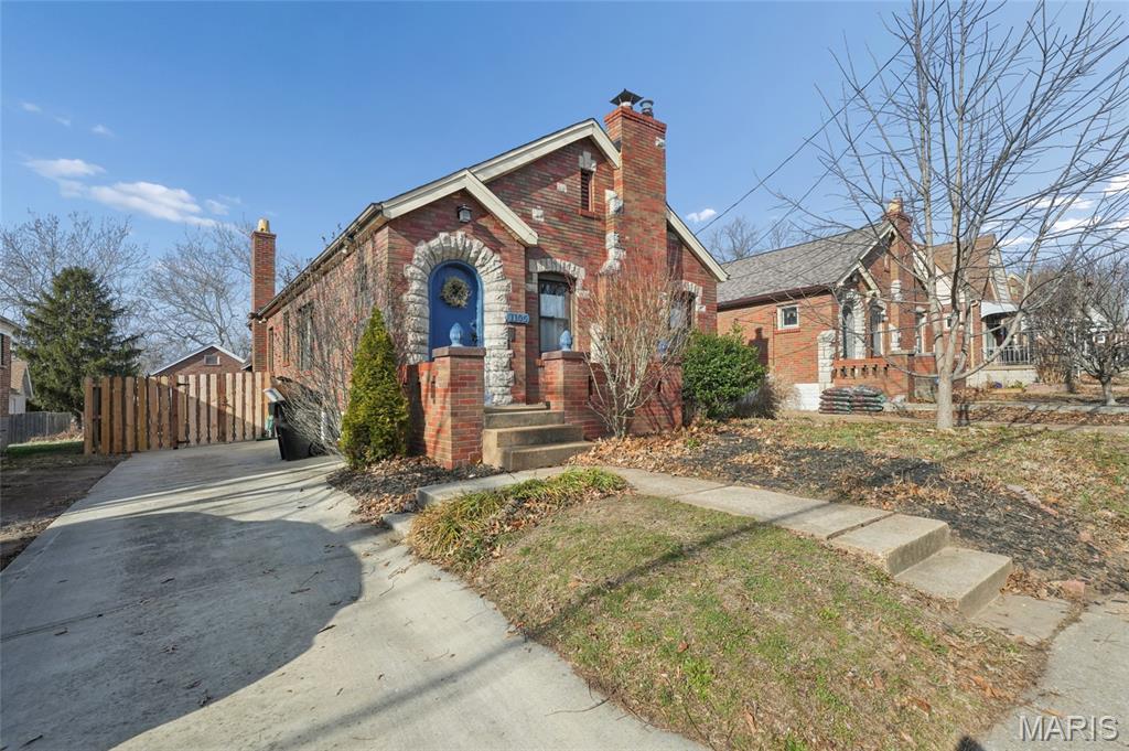 1105 N North & South Road