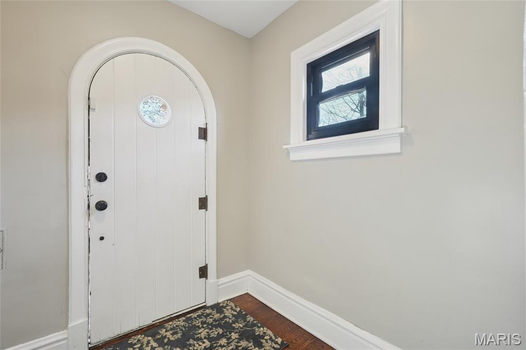 1105 N North & South Road