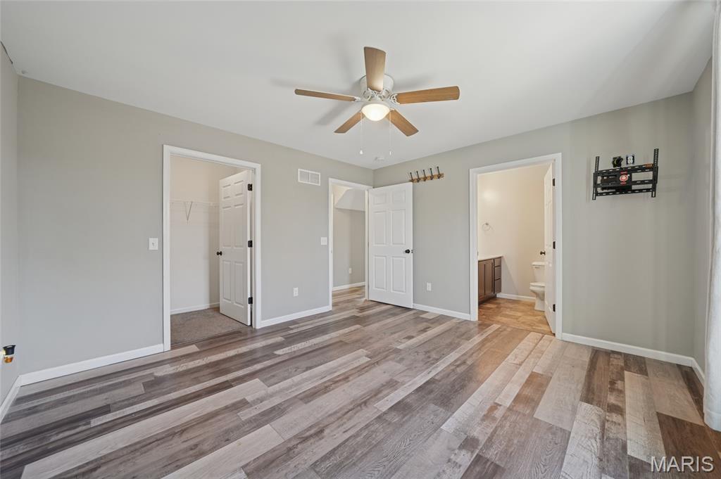 1879 Waters Edge Way