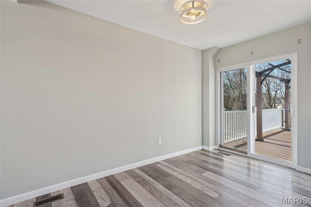 1879 Waters Edge Way