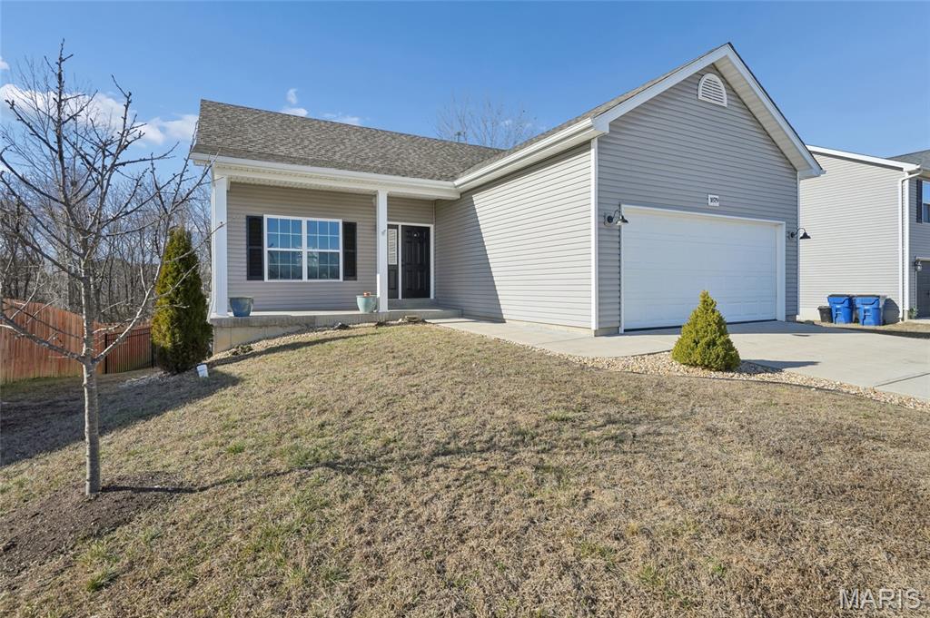 1879 Waters Edge Way