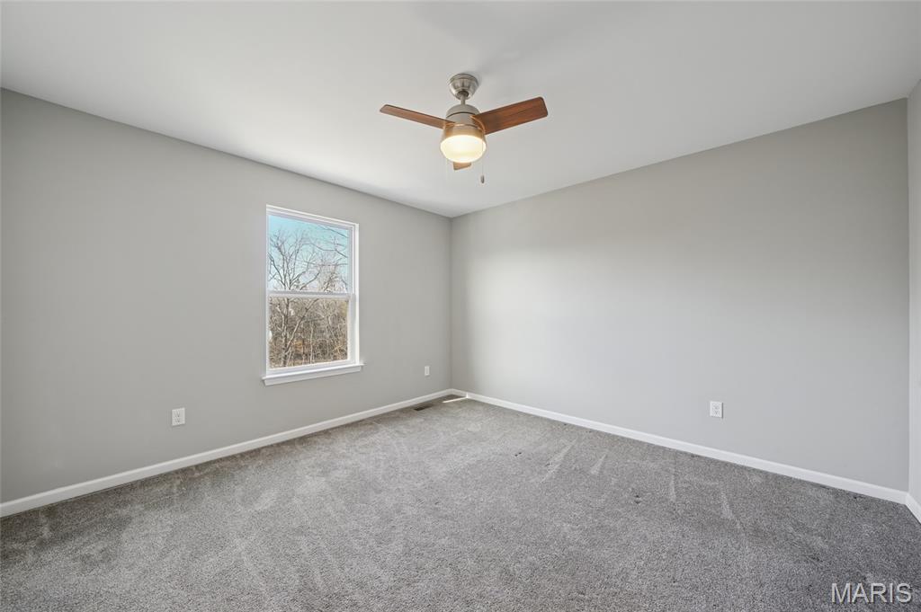 1879 Waters Edge Way