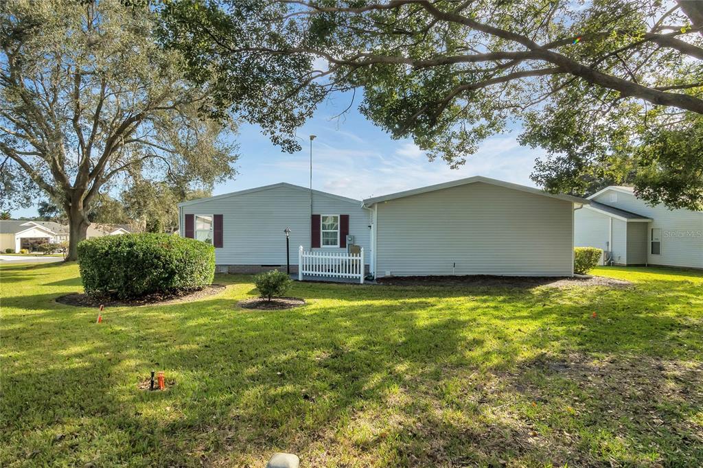 25333 CASA DEL LAGO LN
