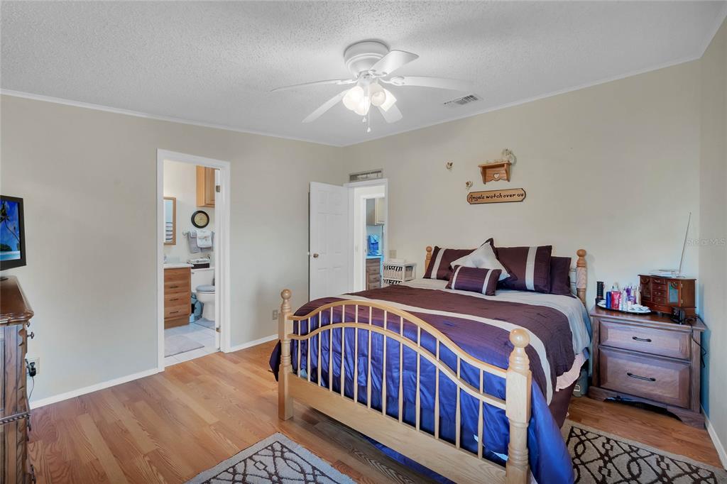 25333 CASA DEL LAGO LN
