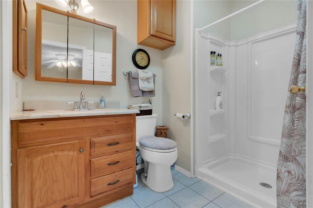 25333 CASA DEL LAGO LN