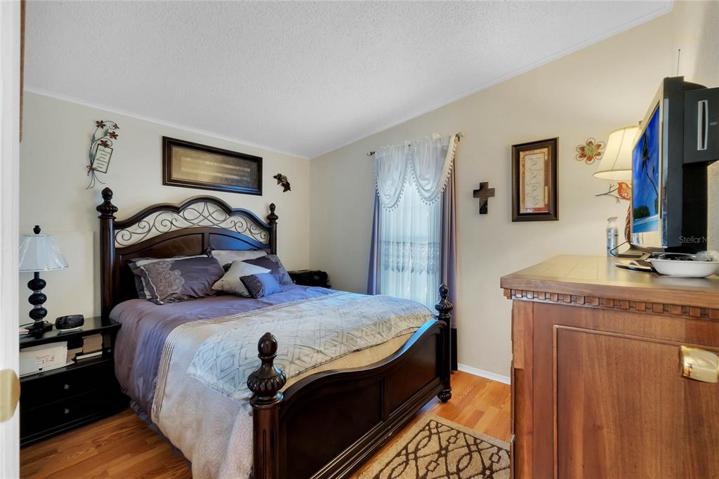 25333 CASA DEL LAGO LN