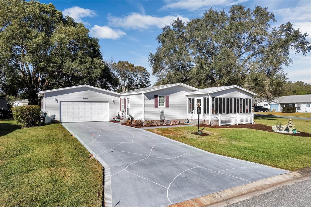 25333 CASA DEL LAGO LN