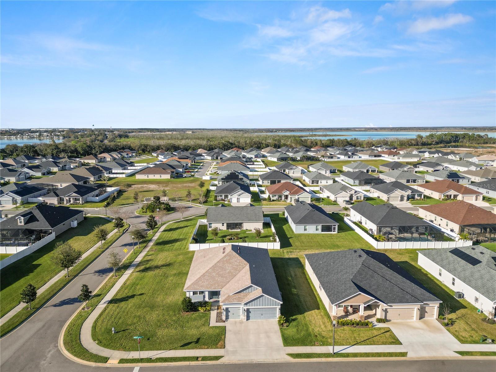 220 WALKERS POINT DR