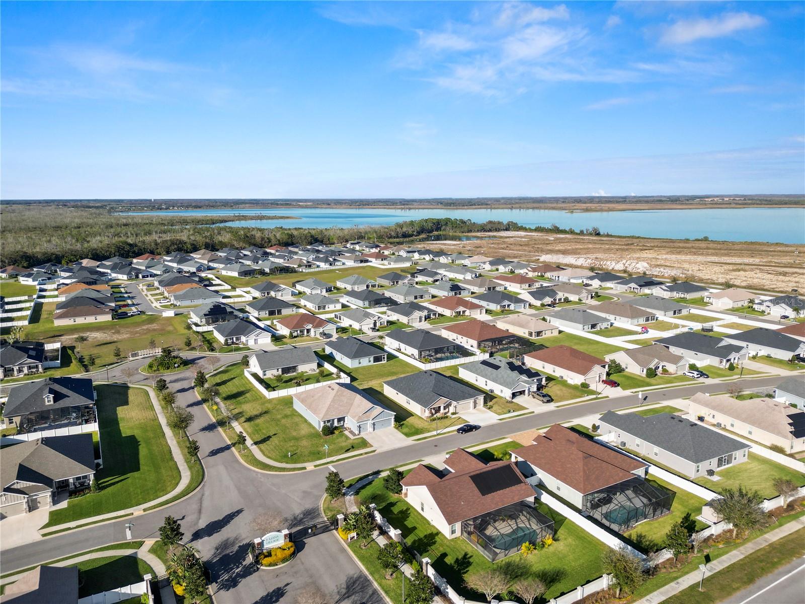 220 WALKERS POINT DR