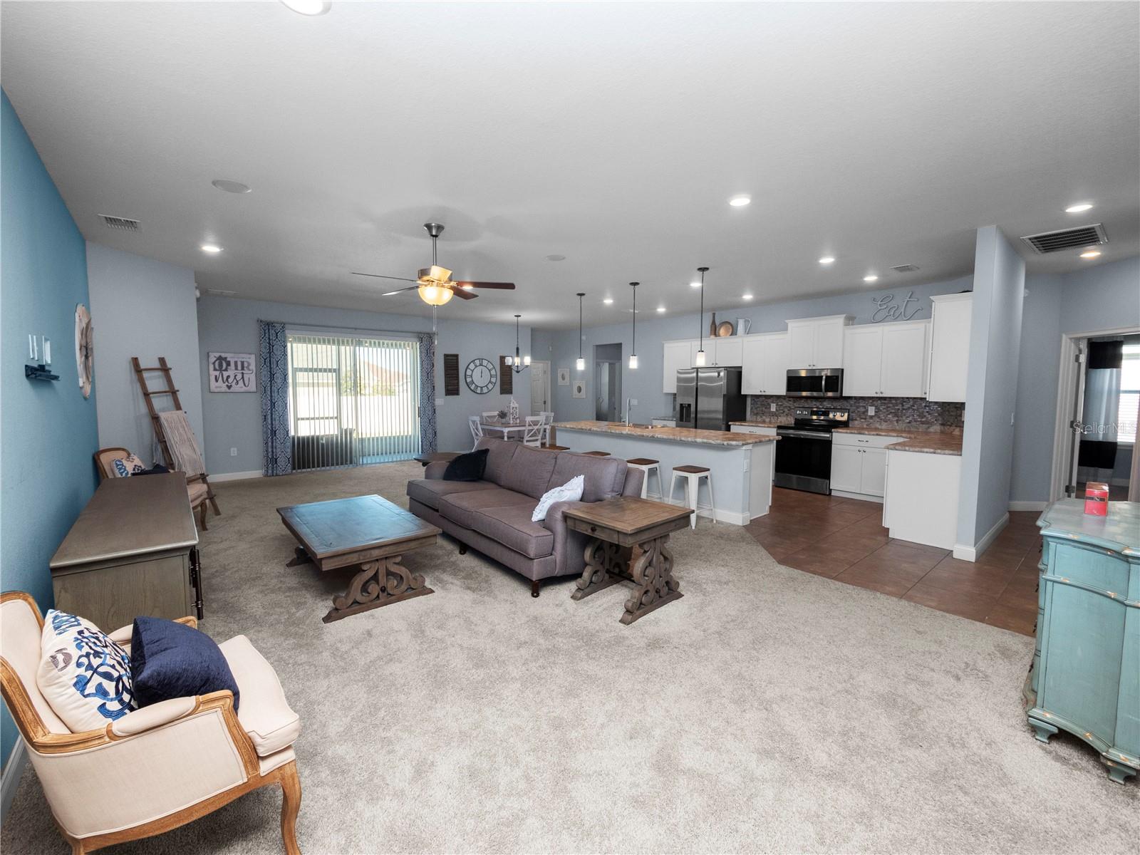 220 WALKERS POINT DR