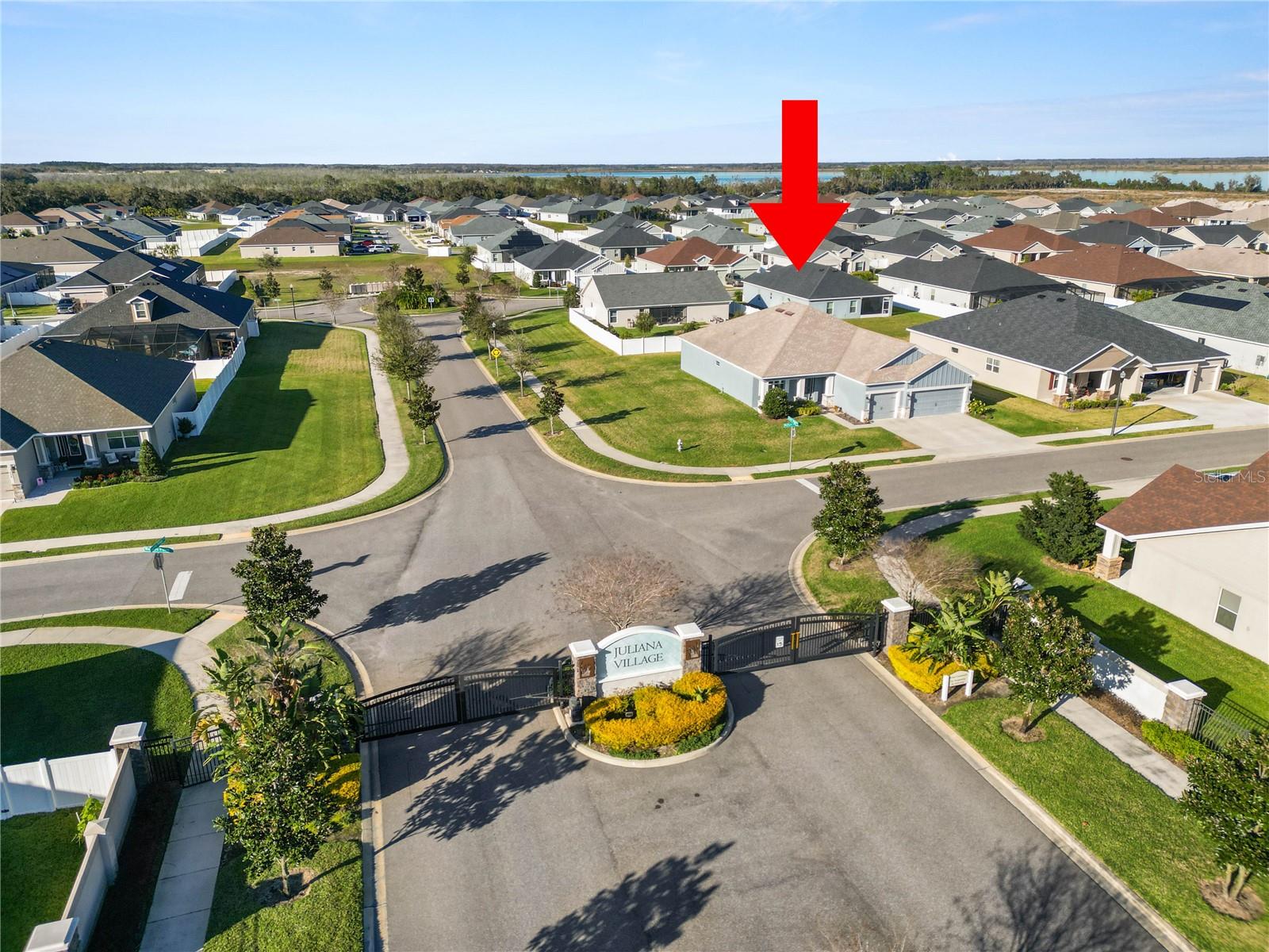 220 WALKERS POINT DR