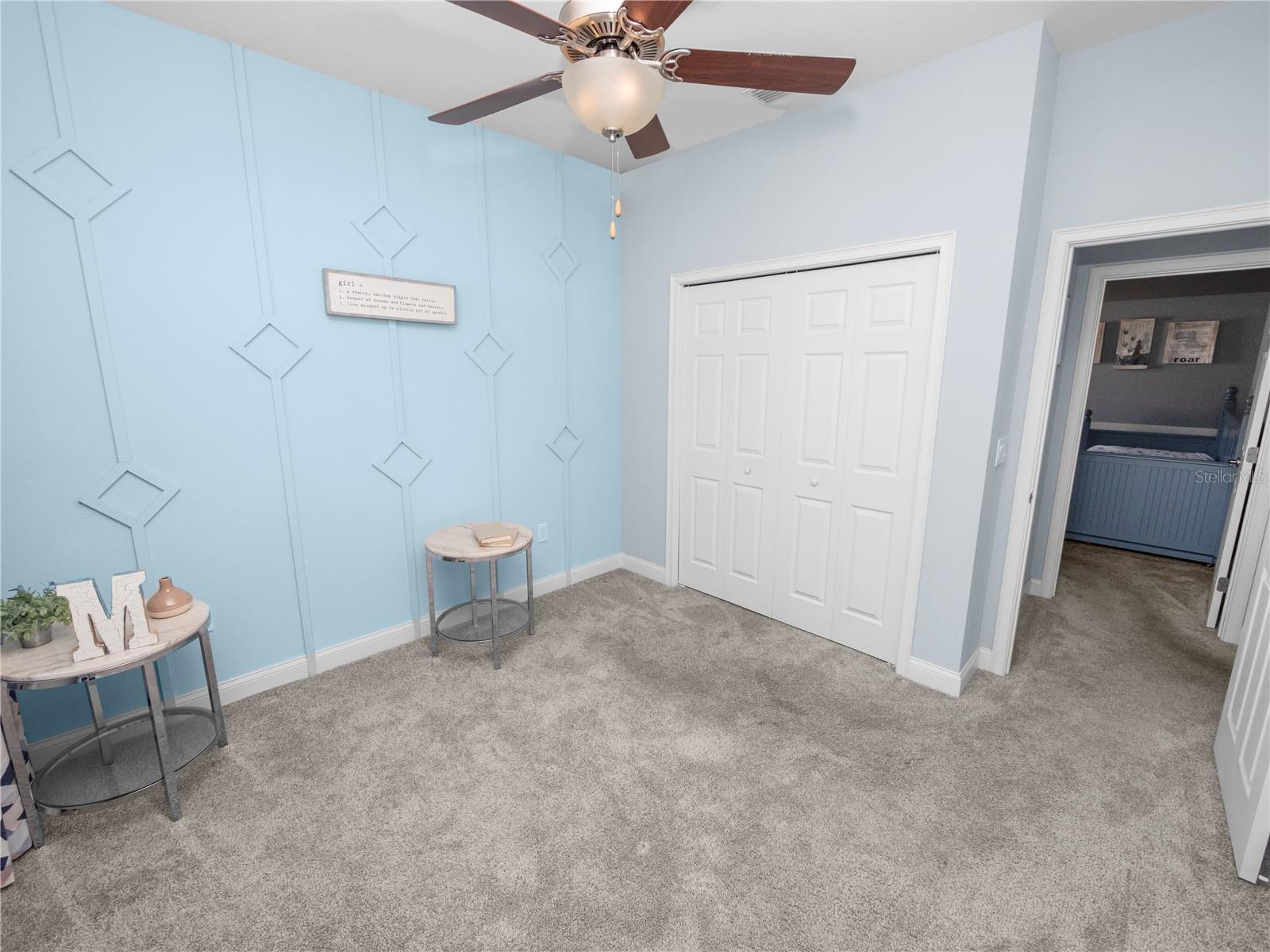 220 WALKERS POINT DR