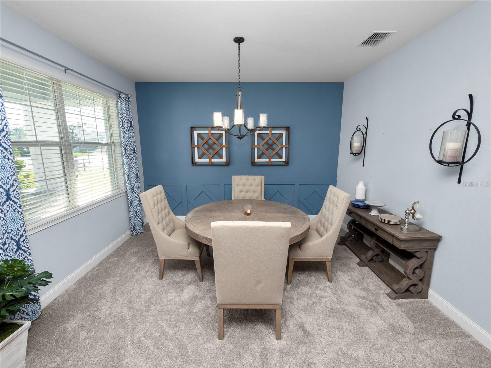 220 WALKERS POINT DR