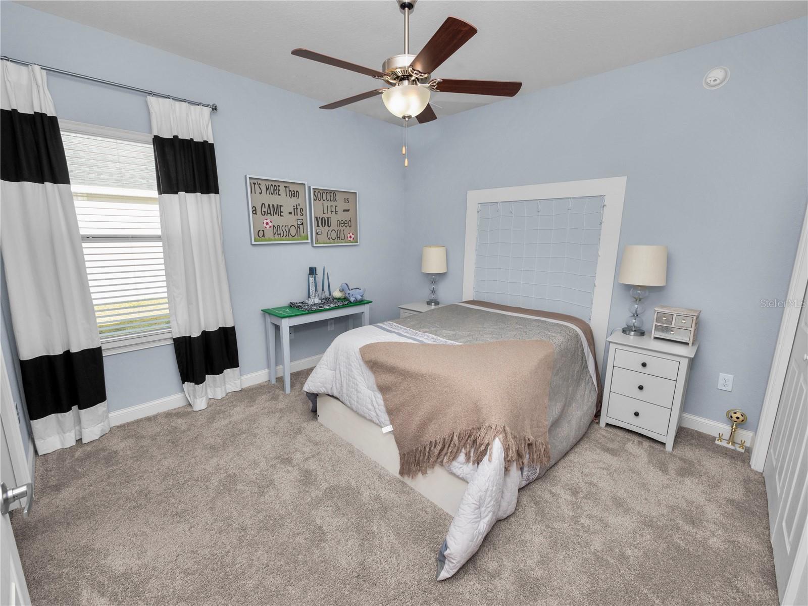 220 WALKERS POINT DR