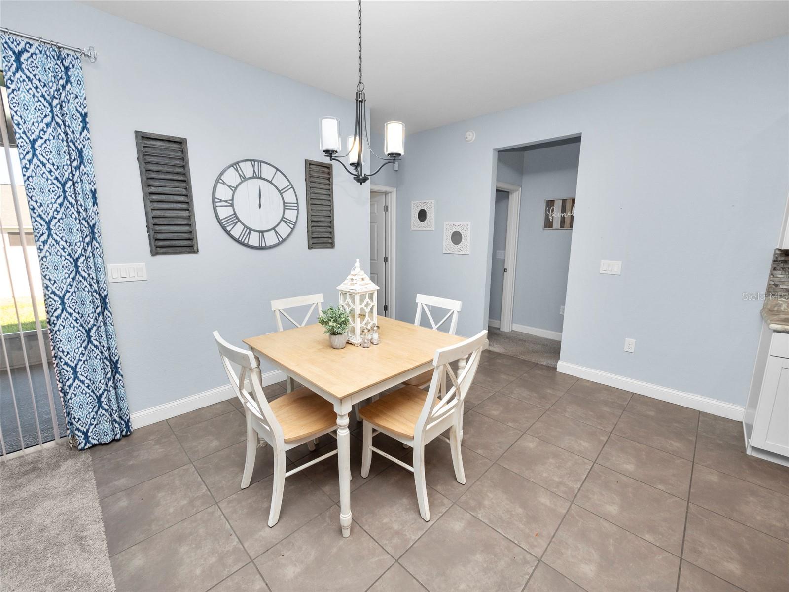 220 WALKERS POINT DR