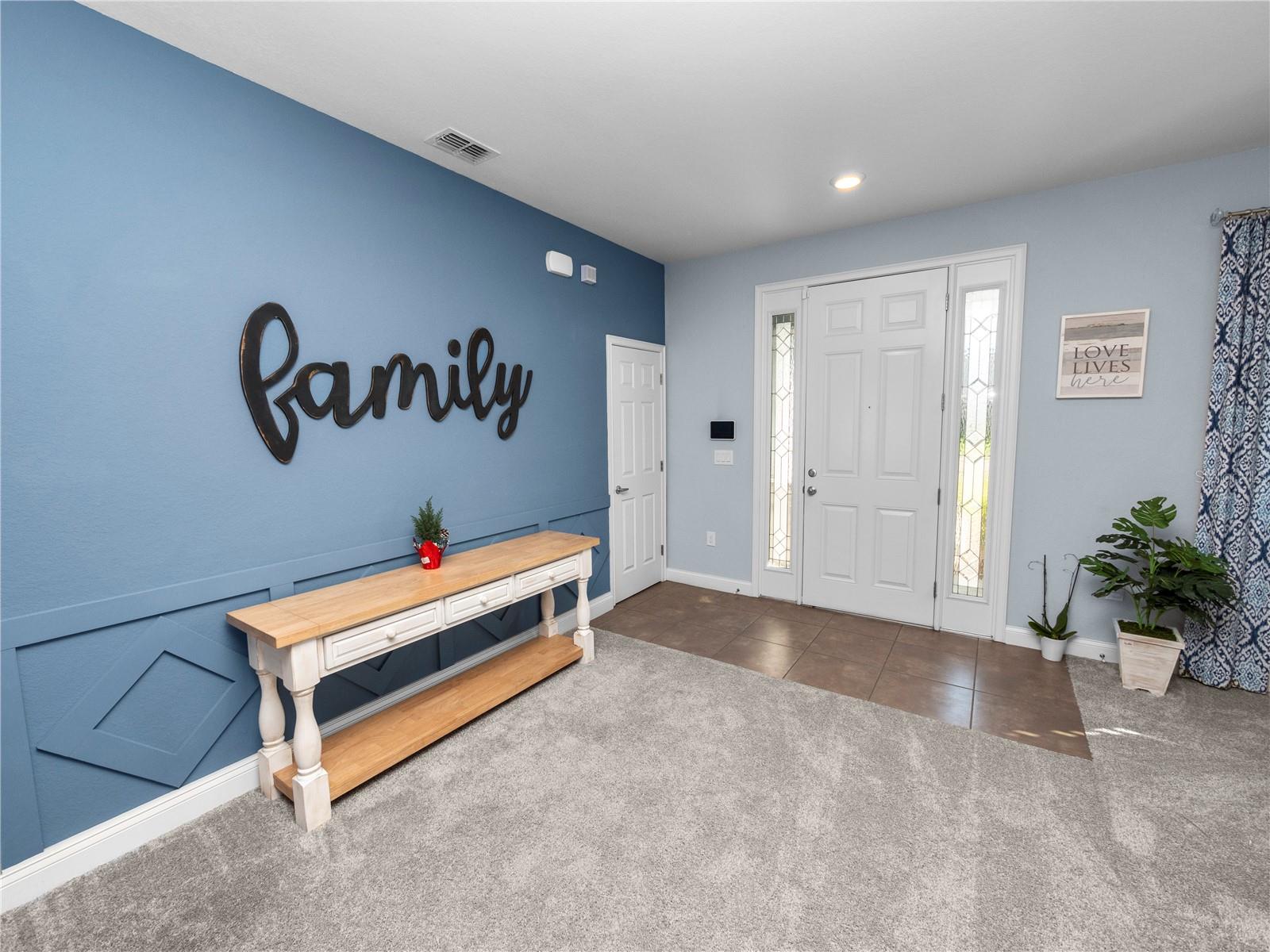 220 WALKERS POINT DR