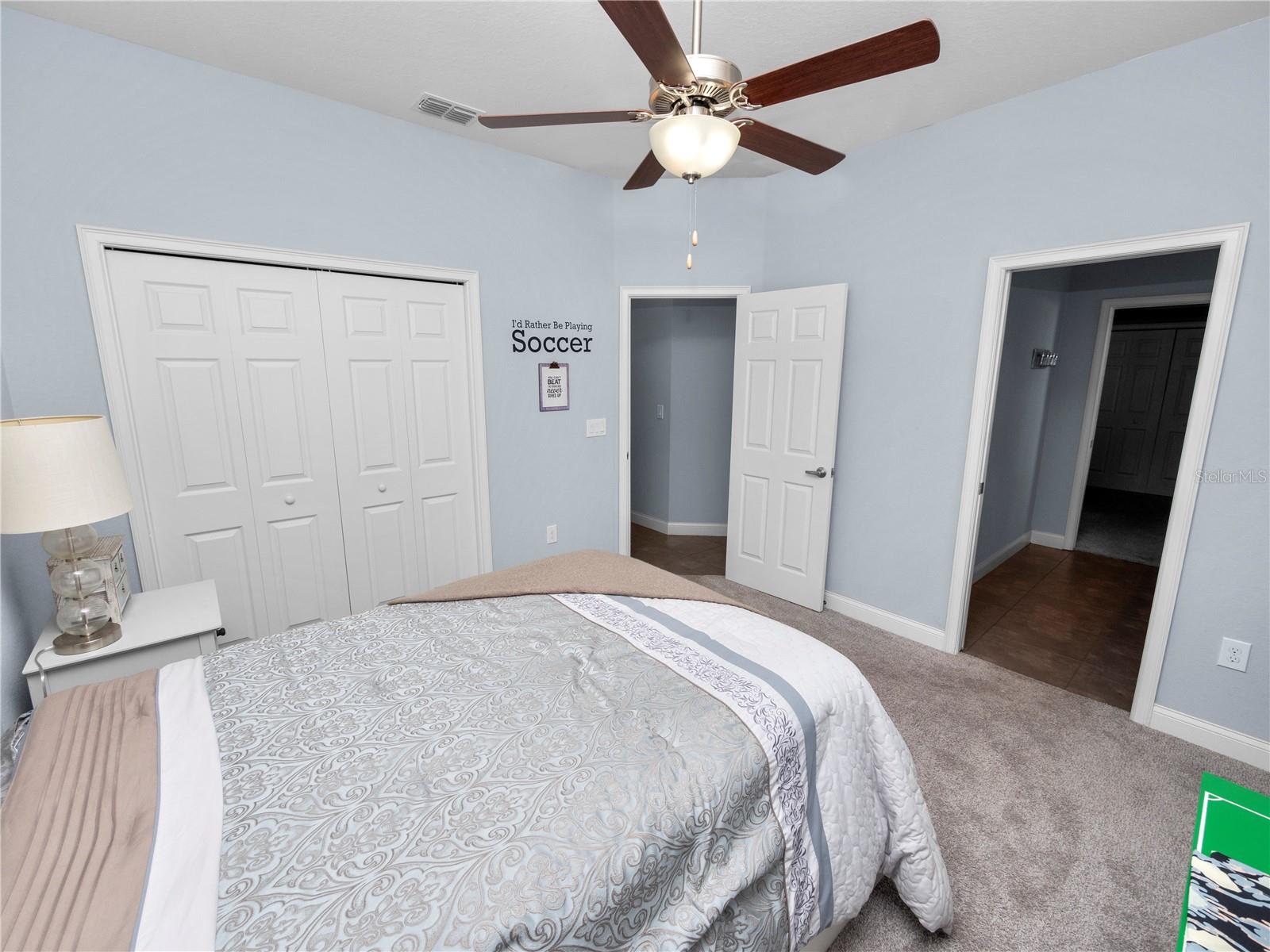 220 WALKERS POINT DR