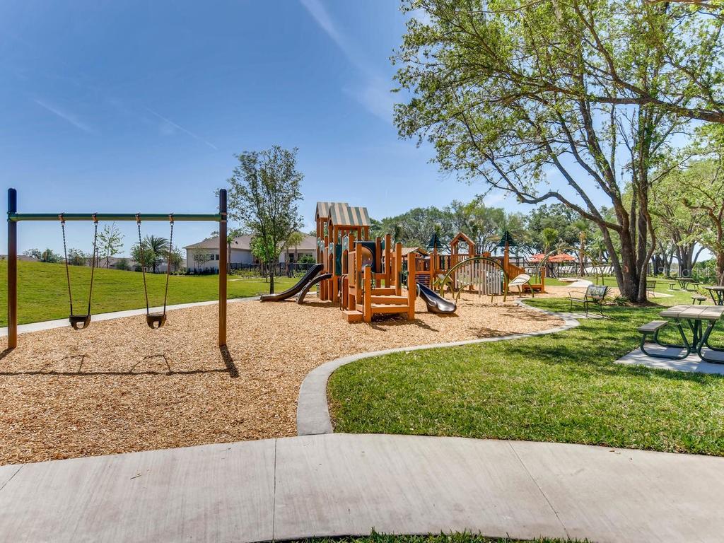 1632 BARBERRY DR