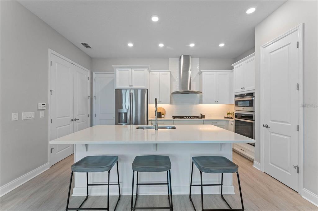356 WHEELHOUSE LN