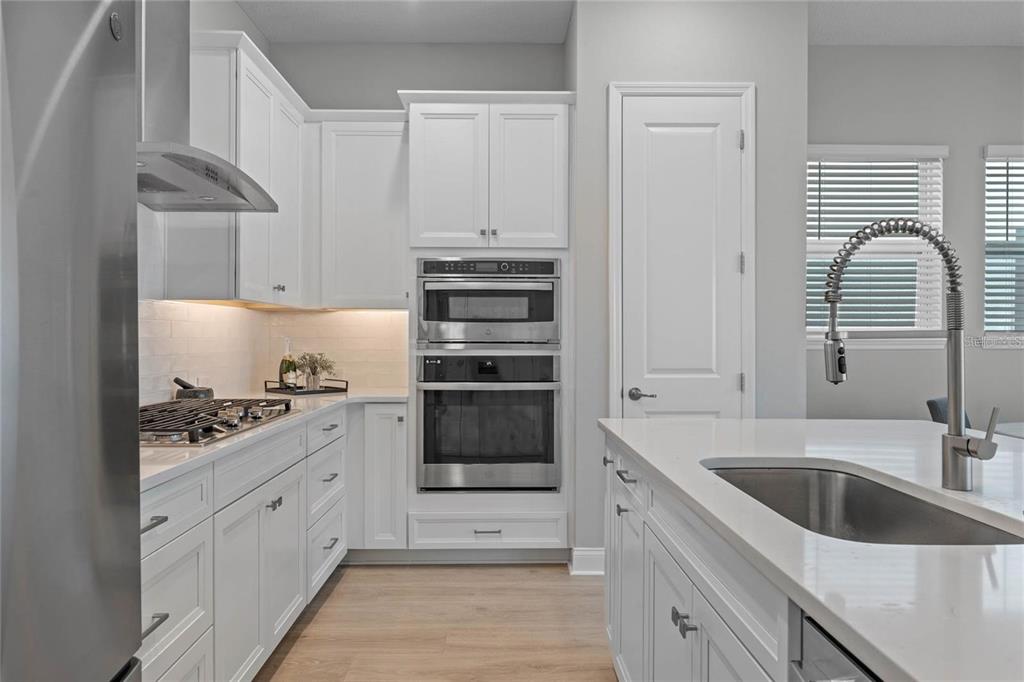 356 WHEELHOUSE LN