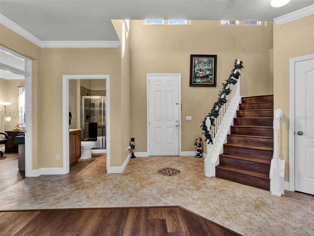 702 REFLECTIONS LN