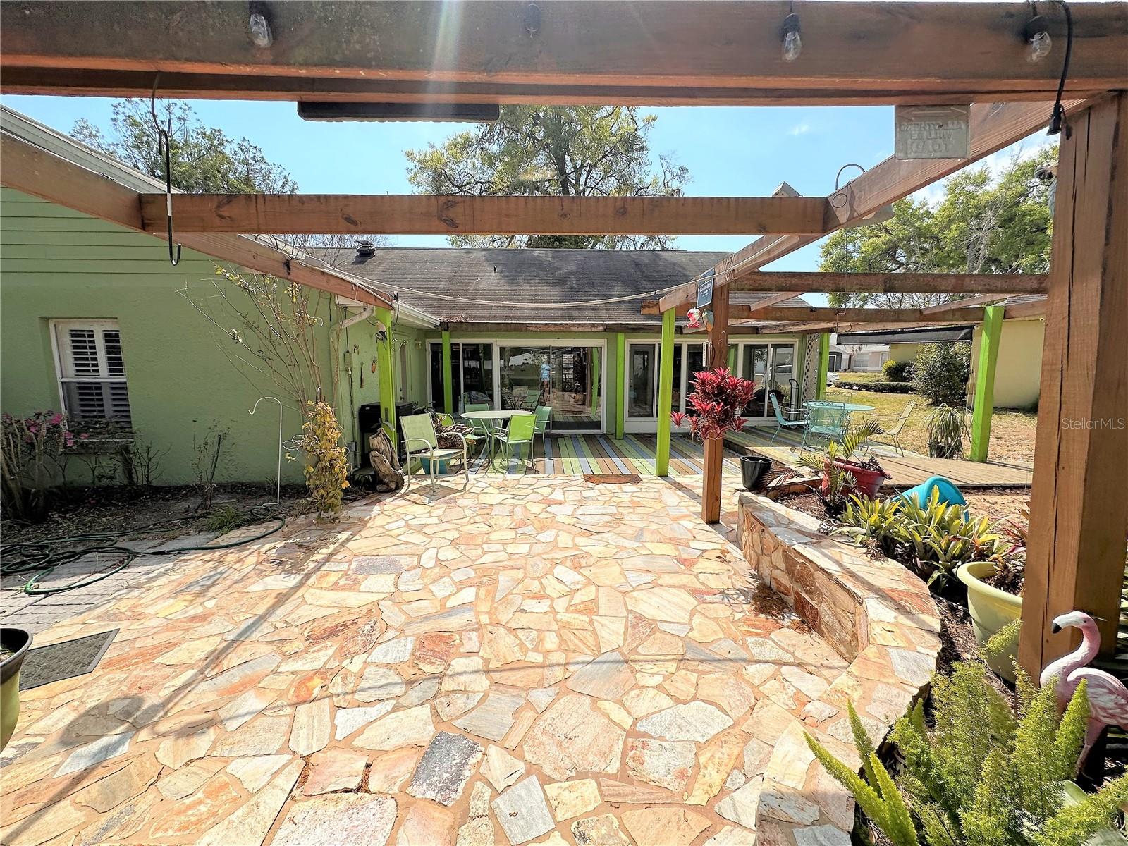 206 COUNTRY LANDING BLVD