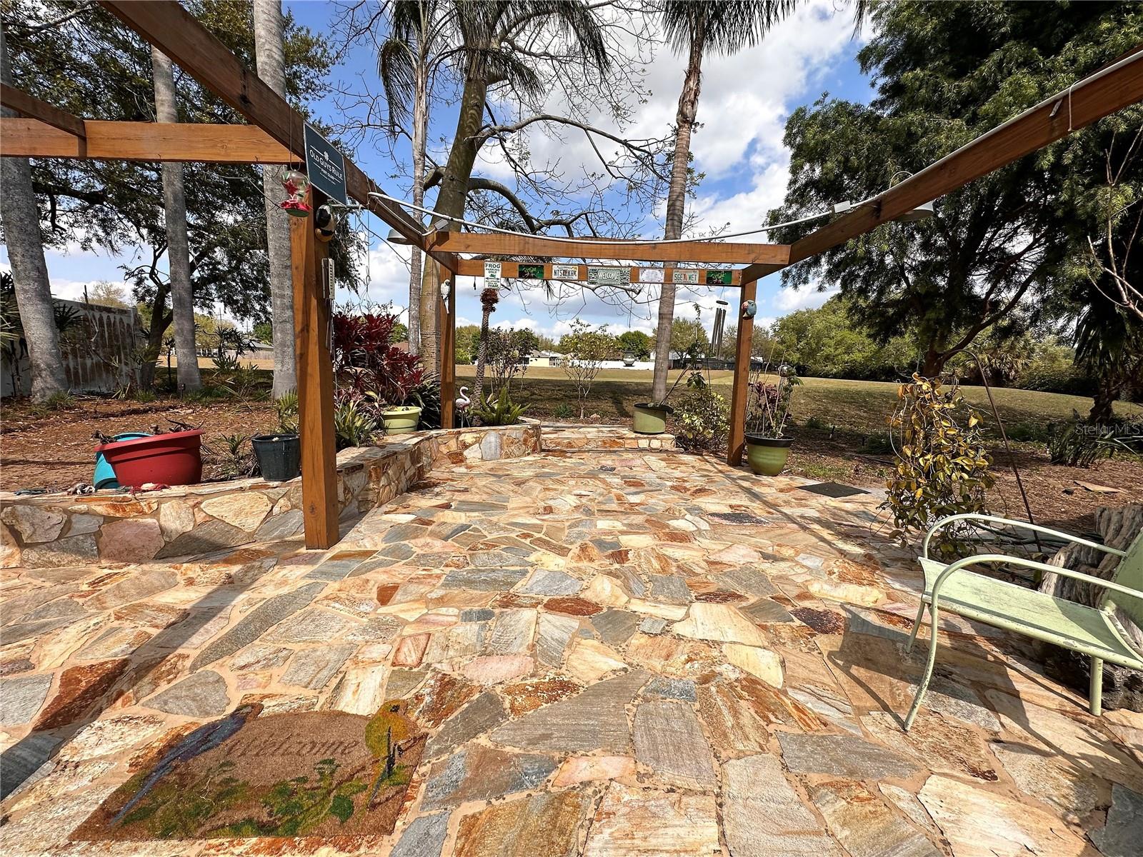206 COUNTRY LANDING BLVD