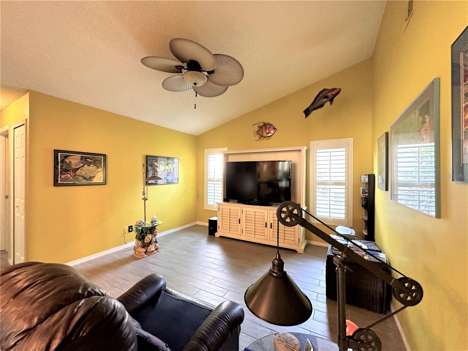 206 COUNTRY LANDING BLVD