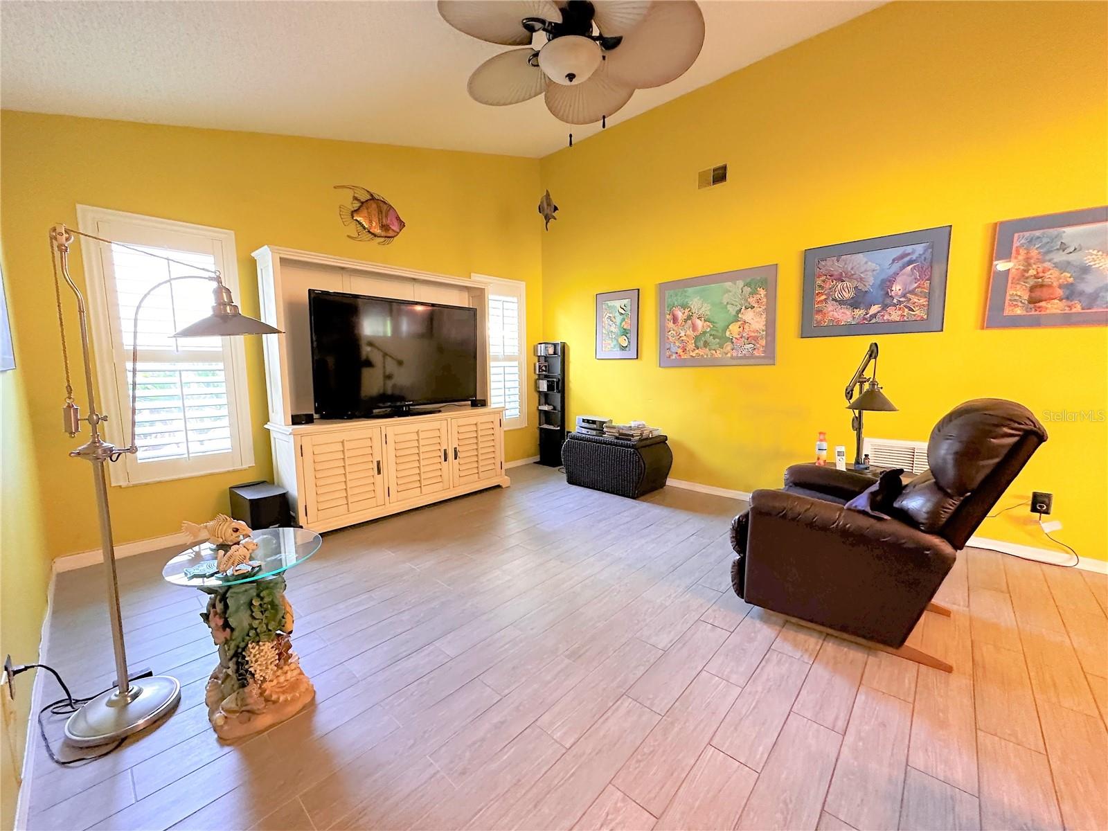 206 COUNTRY LANDING BLVD