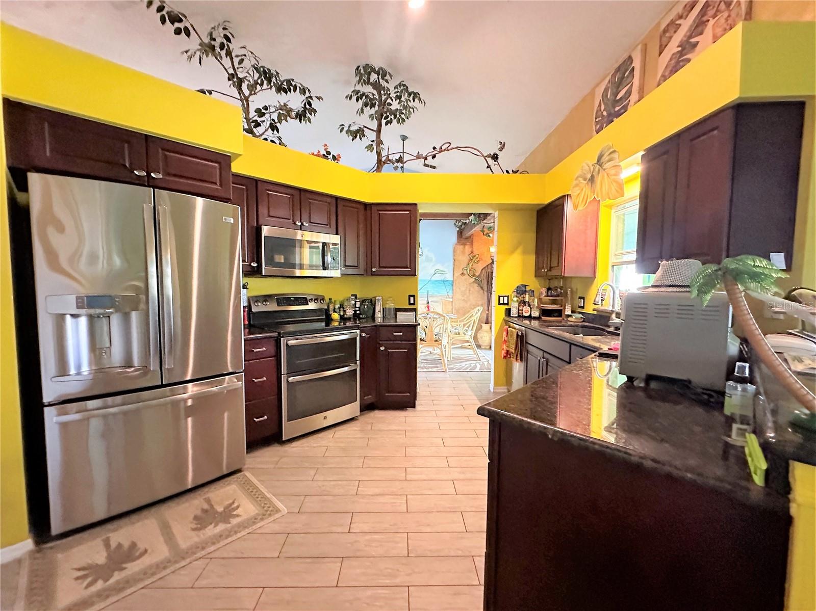 206 COUNTRY LANDING BLVD