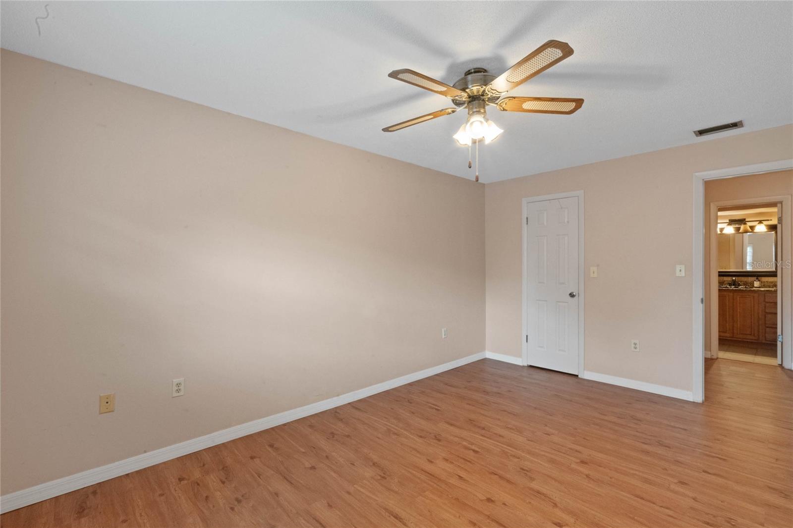 211 ESPLANADE WAY #109