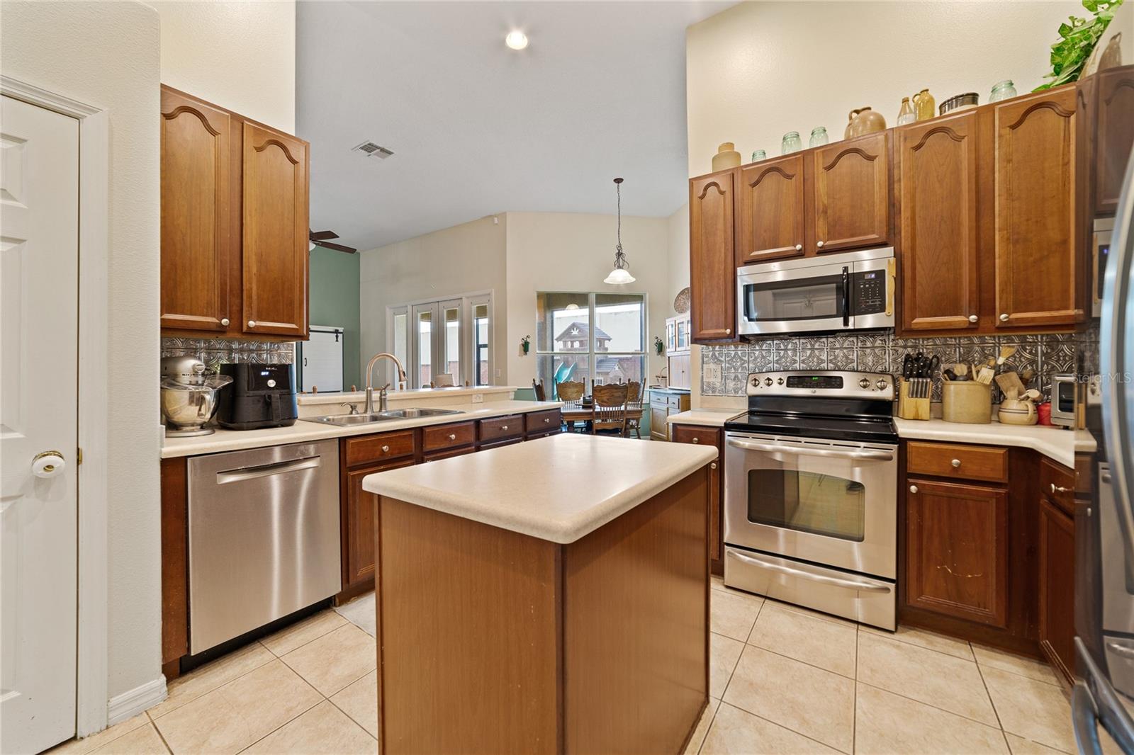 645 STRIHAL LOOP