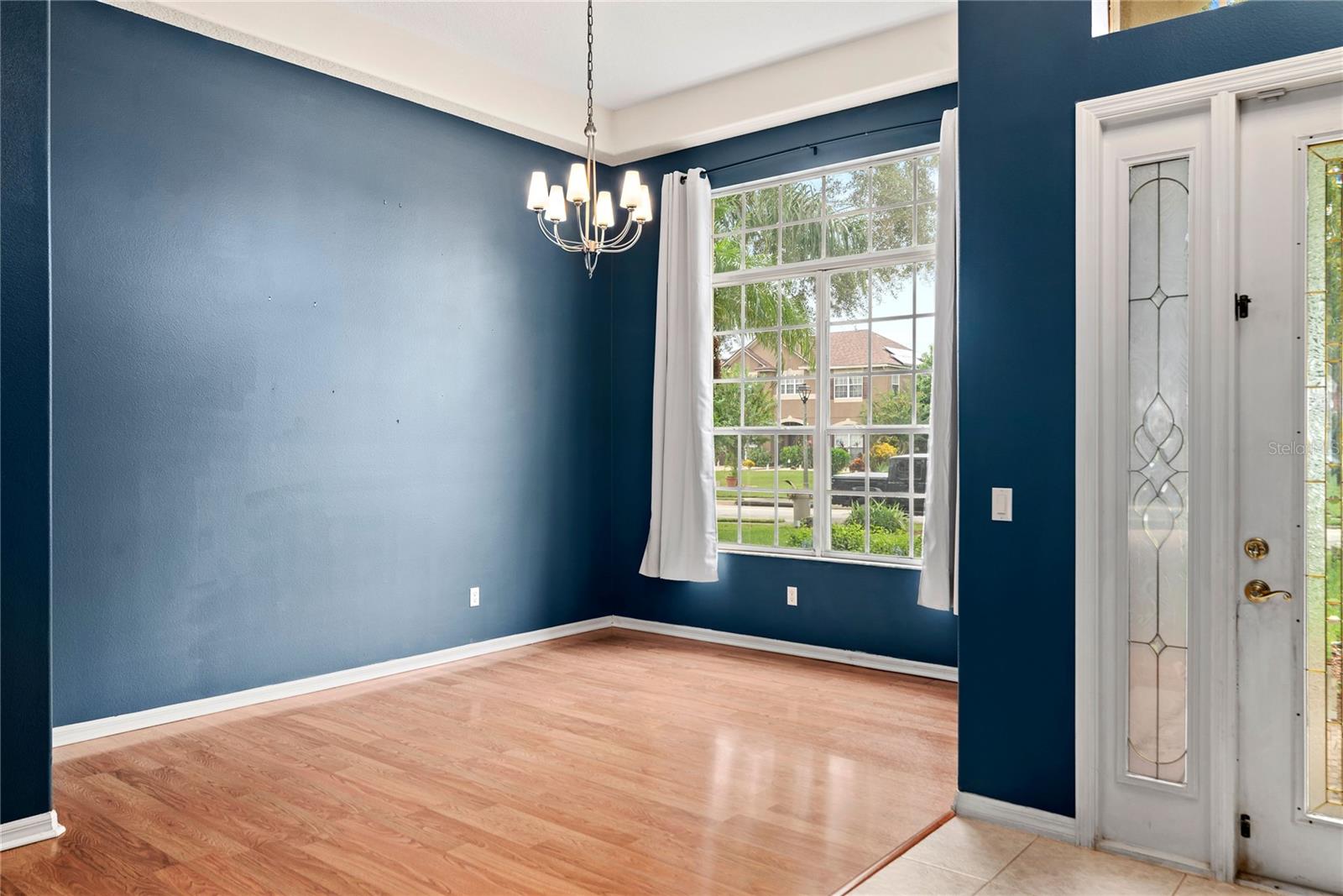 332 LARGOVISTA DR